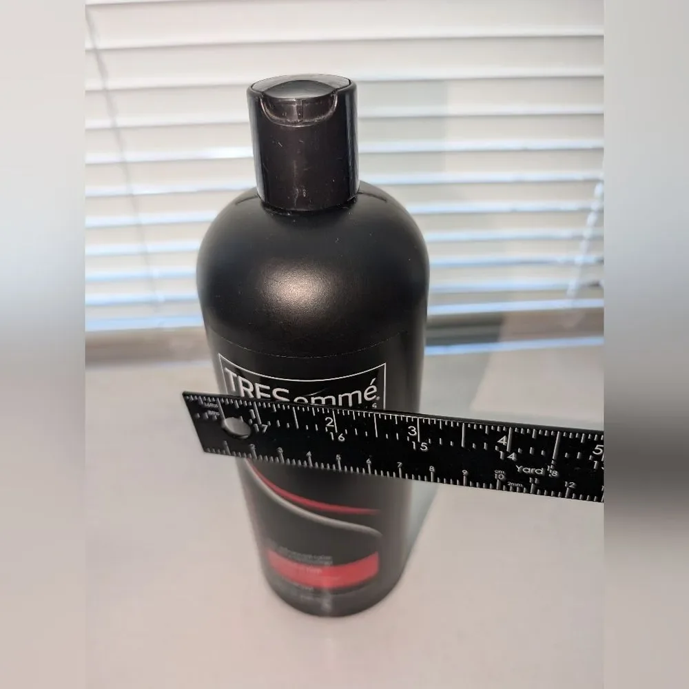 TRESemmé Color Revitalize 28oz Shampoo